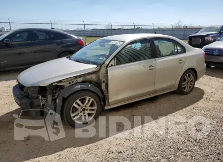 3VW2K7AJ9FM221649