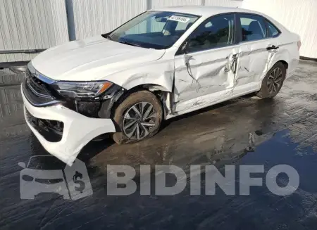 3VW5M7BU3RM024190