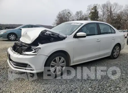3VW2B7AJXHM373880