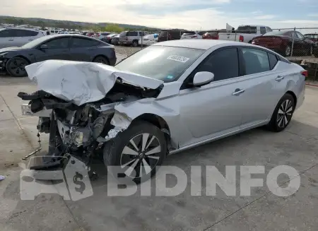 1N4BL4DV2NN362179