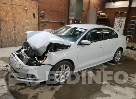 3VW2B7AJ4HM235879