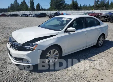 3VW2B7AJ8HM399555