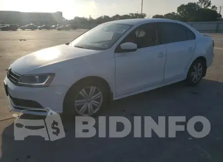 3VW2B7AJ4HM258272
