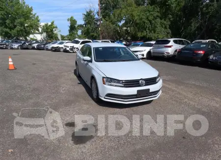 3VW2B7AJ8HM376728