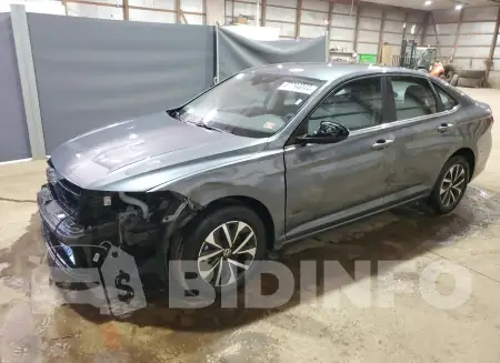 3VW5M7BU1RM008814