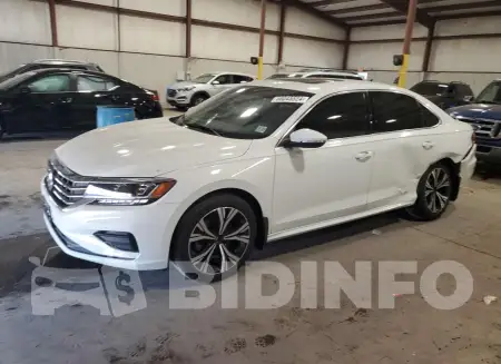1VWSA7A33NC000701