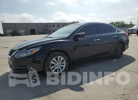 1N4AL3AP7HN345989