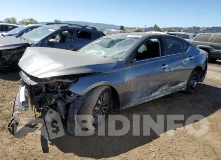 1N4BL4DV6RN315467