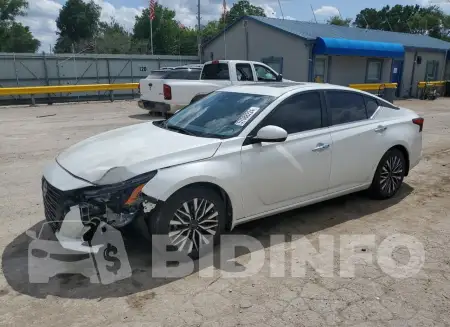 1N4BL4DV2PN396562