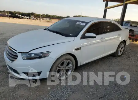 1FAHP2E82FG206077