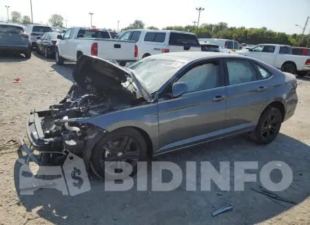 3VW7M7BUXRM018878