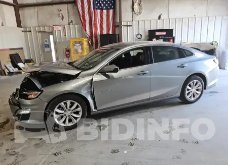1G1ZD5ST8SF120136