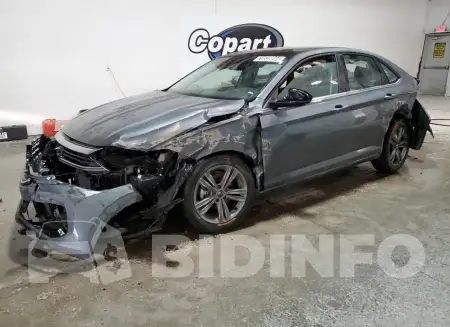 3VW7M7BU7RM011239