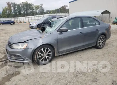 3VWDB7AJ8HM251222
