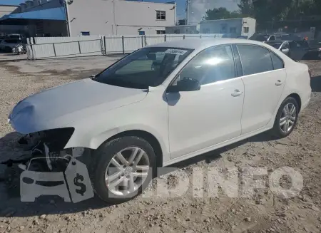 3VW2B7AJ5HM306555