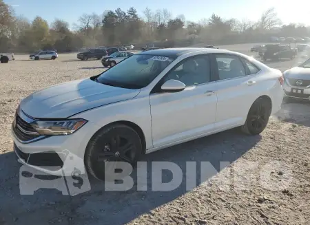 3VW7M7BU0RM051419