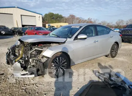 1N4BL4DV9PN332177