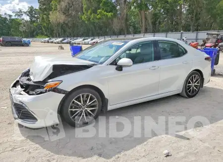 4T1F11BK3RU113129