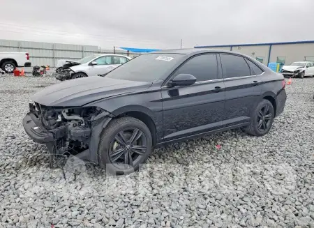 3VW7M7BU1RM070898