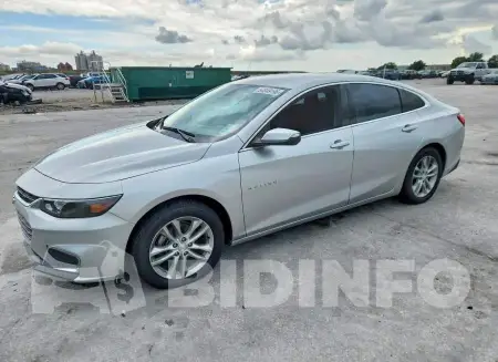 1G1ZD5ST2JF251531