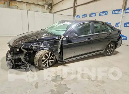 3VW5M7BU8RM009779