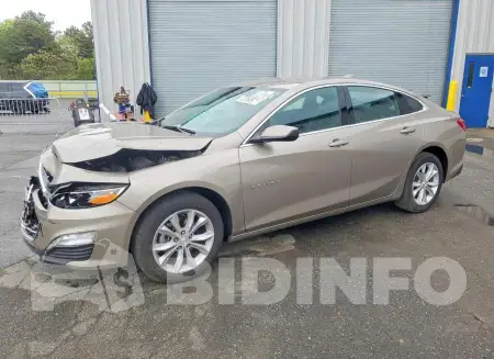 1G1ZD5ST9SF142663