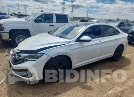 3VW7M7BU5NM018216