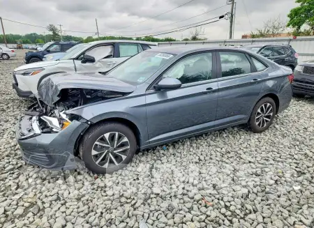 3VW5M7BU3RM090271