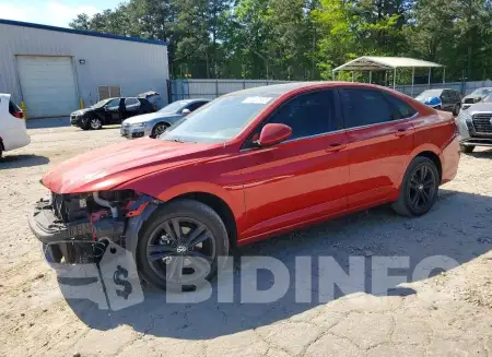 3VW7M7BU7NM011218