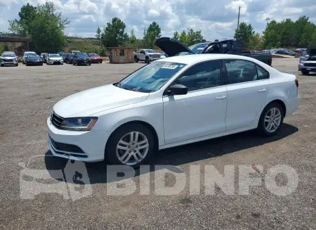 3VW2B7AJ5HM214832