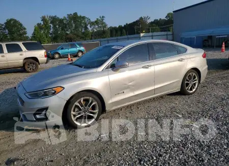 3FA6P0RU3KR223850