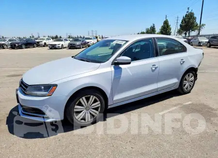 3VW2B7AJ4HM393610