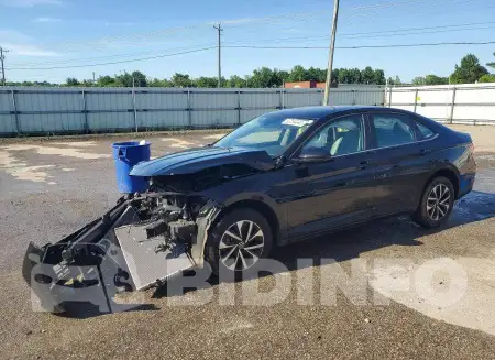 3VW5M7BU2RM032037