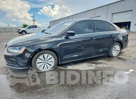 3VW2B7AJXHM327451
