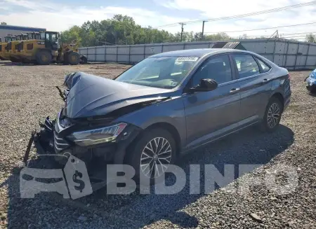 3VWC57BUXKM181757
