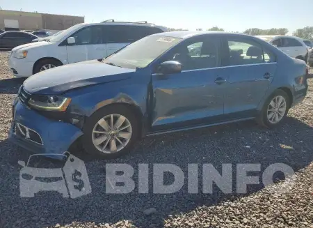 3VW2B7AJ8HM411932