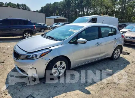 KNAFK5A84J5772671
