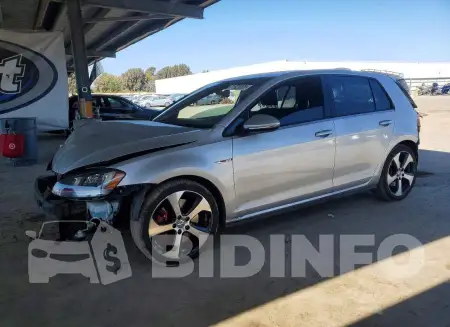 3VW447AU1HM051075