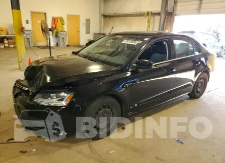 3VW2B7AJ5HM273119