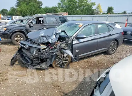 3VW5W7BU8TM012439