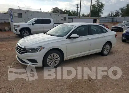 3VWCB7BU9KM213834