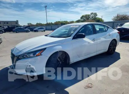 1N4BL4CV0MN367610