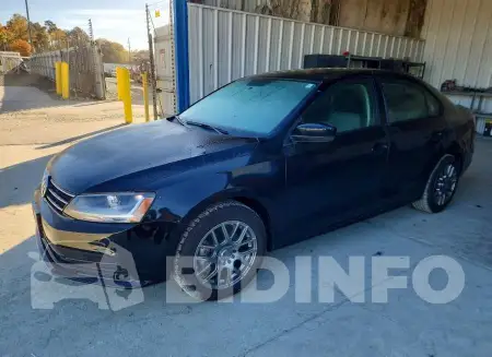 3VW2B7AJXJM260677