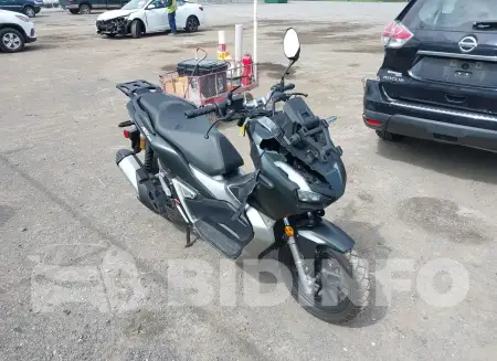 MLHKF3852M5000807