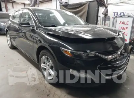 1G1ZD5ST4NF158600