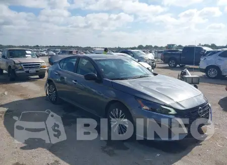 1N4BL4DV9SN381467