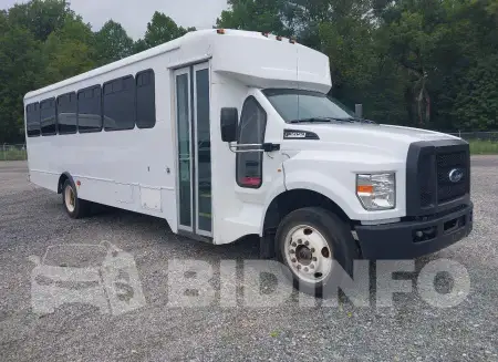 1FDXF6DC8HDB10329