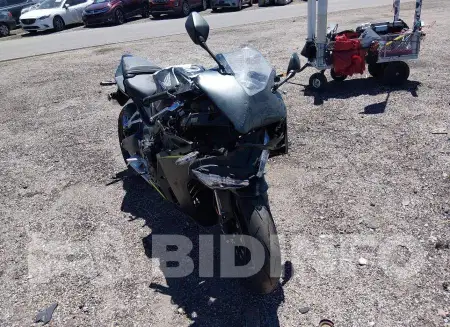 MLHRH1556T5200976