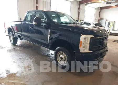1FT7X2BA5PED80025