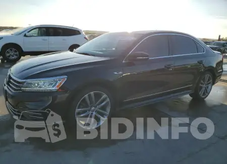 1VWDT7A30HC027104